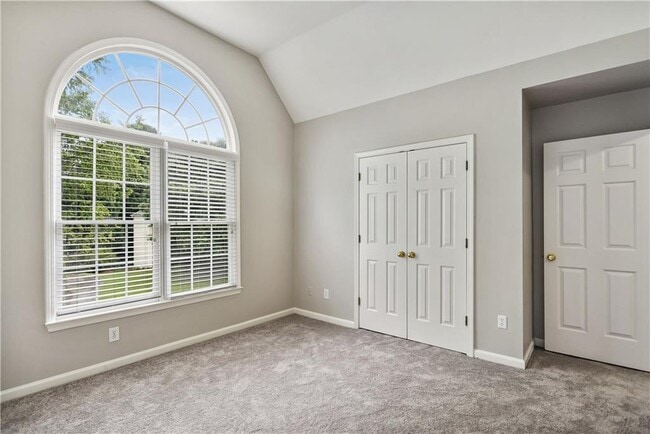 Building Photo - 2065 N Bethany Creek Dr