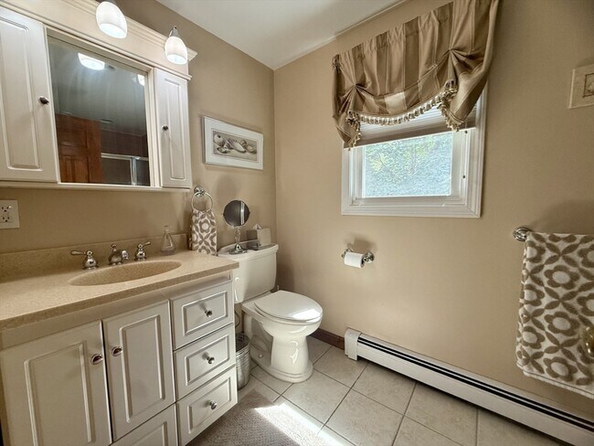 Building Photo - 51 Wildwood Ln