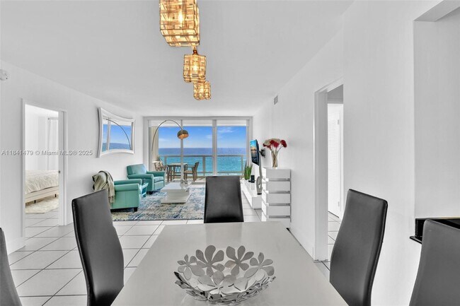Building Photo - 5161 Collins Ave