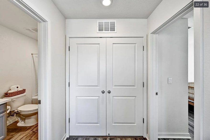 Building Photo - 5048 Cumberland Dr