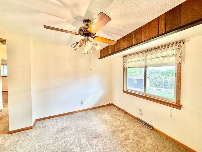 Building Photo - 2ND MONTH FREE FOR LEASE STARTING BY OCTOB...