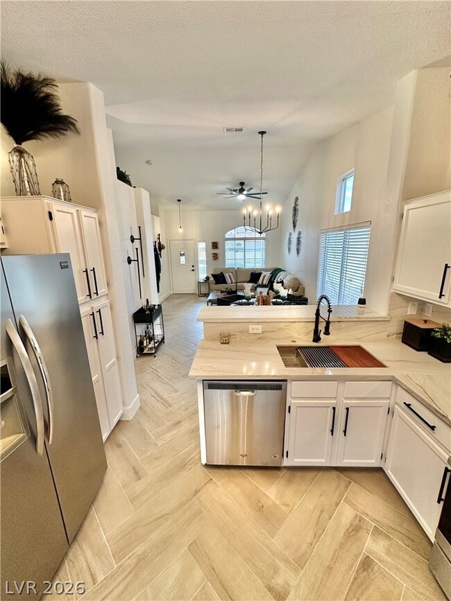 Building Photo - 1724 Pinion Mesa Ct