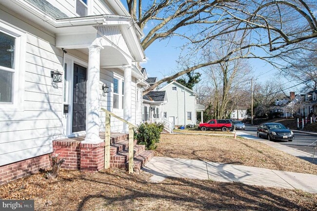 Building Photo - 417 Winder St