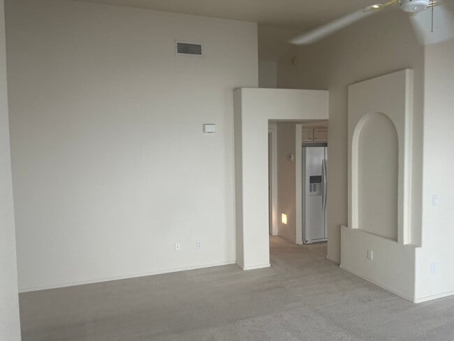 Building Photo - 55+ 2 Bed 2 bath home!