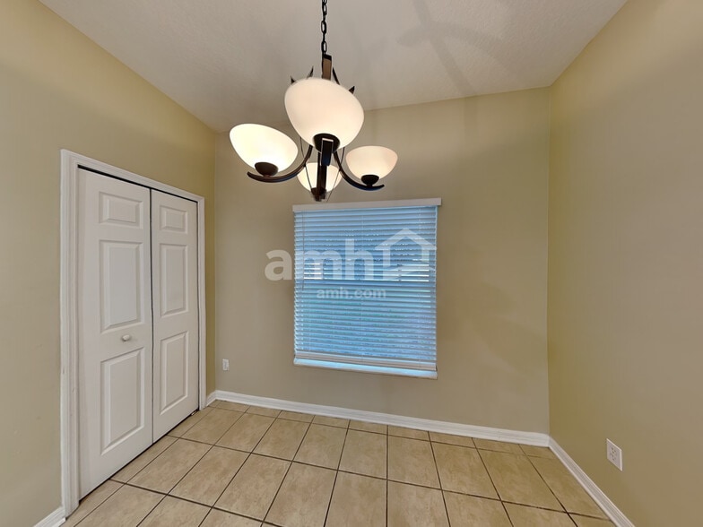 Building Photo - 2065 Home Again Rd