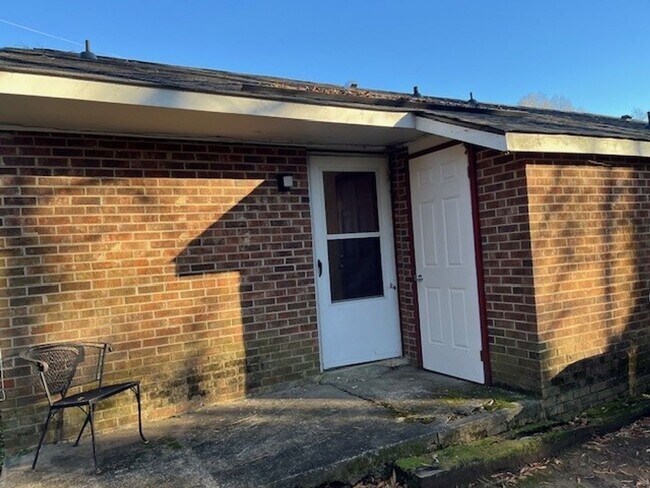 Building Photo - 114 Bim St