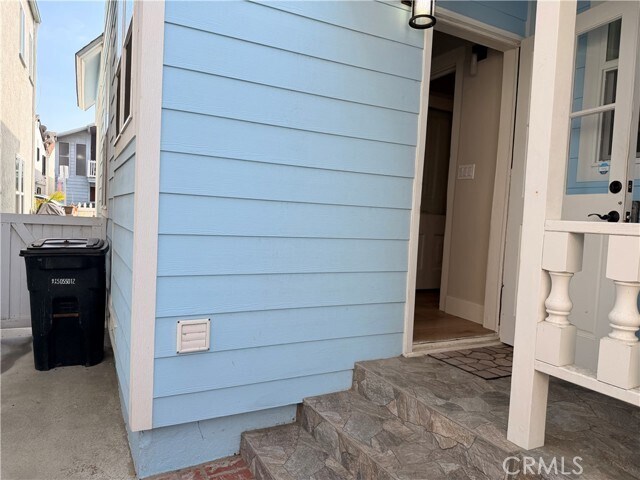 Building Photo - 123 28th St