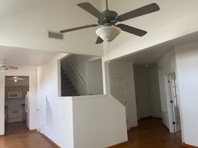 Building Photo - 5400 S Hardy Dr