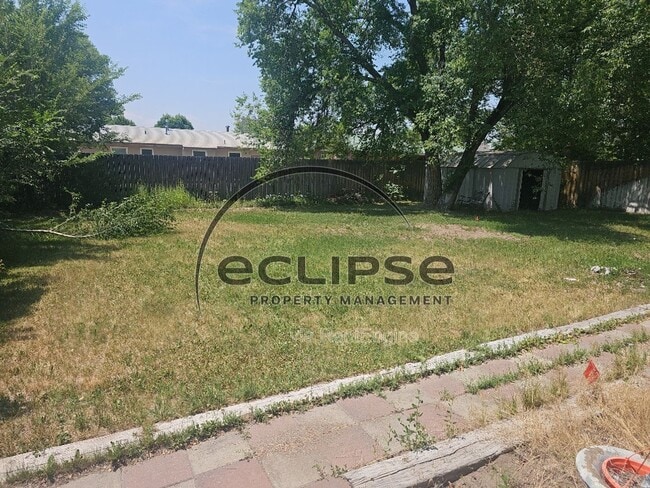 Building Photo - 717 Lee Dr