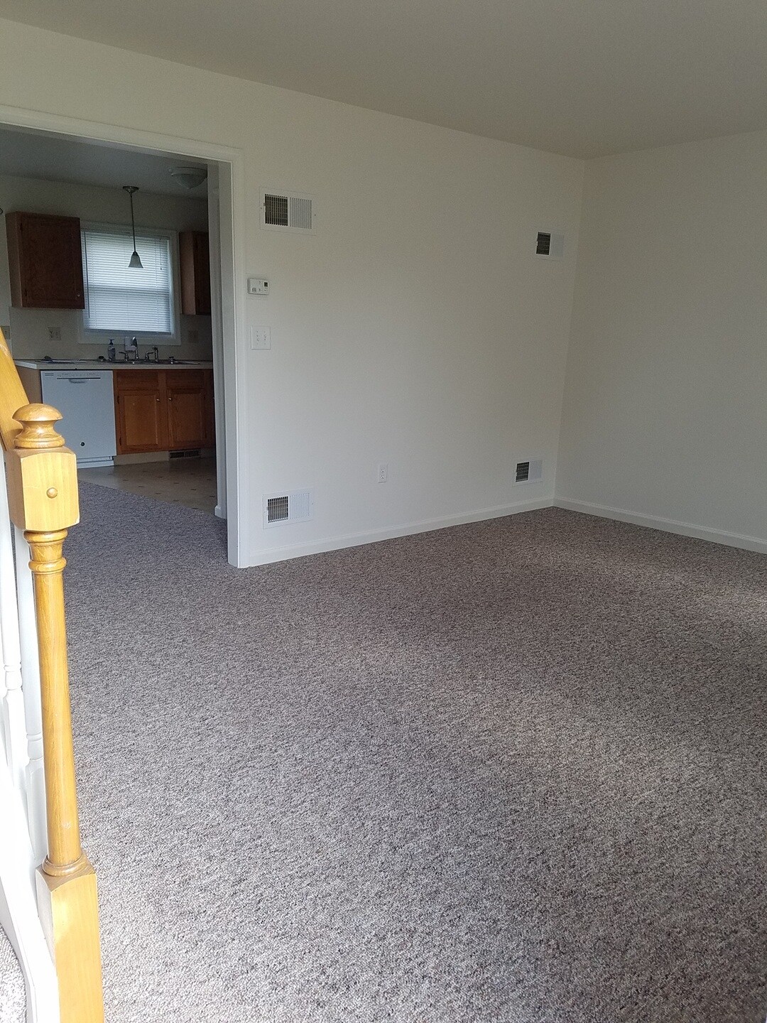 Building Photo - 163 Tom Ave