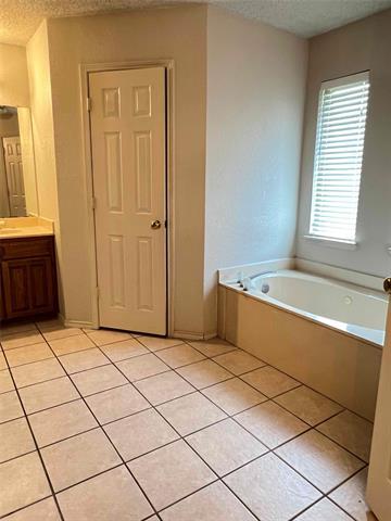 Building Photo - 6304 Berlinetta Dr