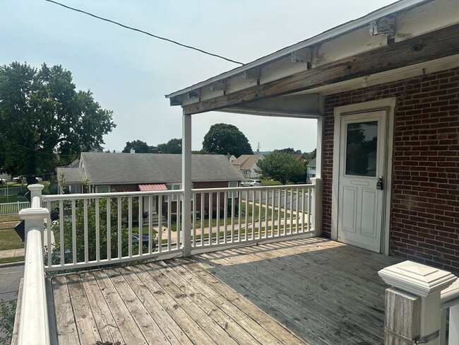 Building Photo - 800 Tuckerton Ave