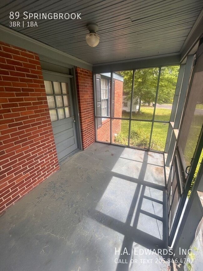 Building Photo - 89 Springbrook-