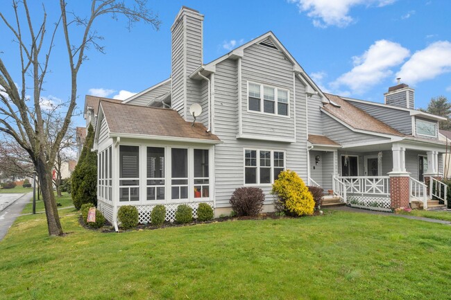 Building Photo - 13 Taconic St