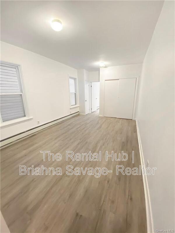 Building Photo - 411 Warburton Ave