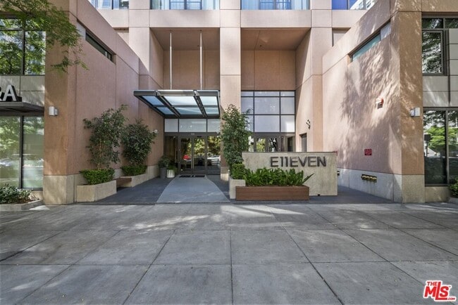 Building Photo - 1111 S Grand Ave