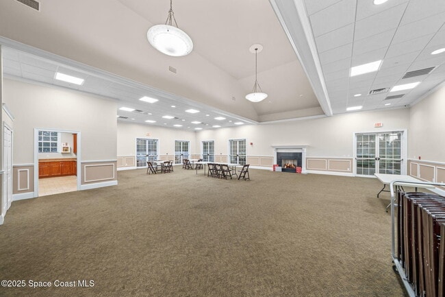 Building Photo - 949 SE Gardenbrook Ct