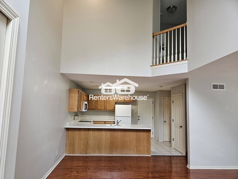 Building Photo - 1400 S 52nd St
