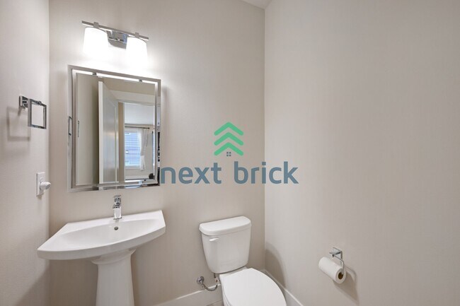 Building Photo - Spacious 4-Bed Retreat with 3.5 Baths in Bothell – Your Dream Home Awaits!