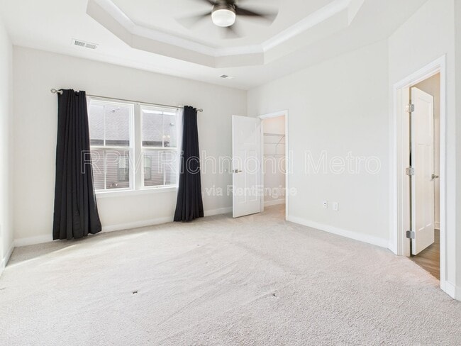 Building Photo - 2104 Boro Ridge St