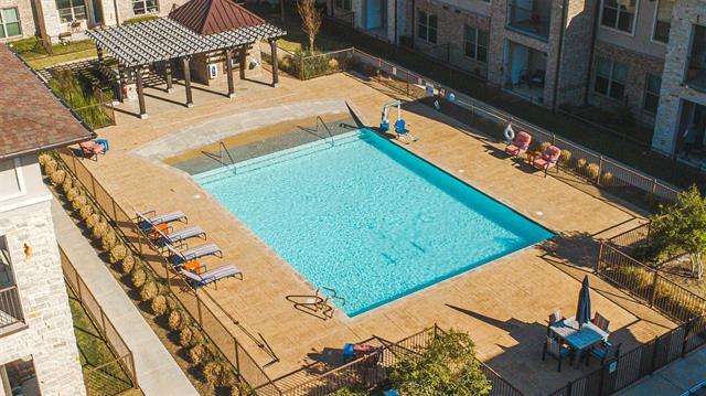 Building Photo - 240 Washington St