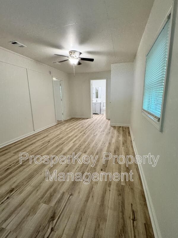 Building Photo - 5217 Dana Dr