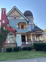 Building Photo - 762 Park Ave