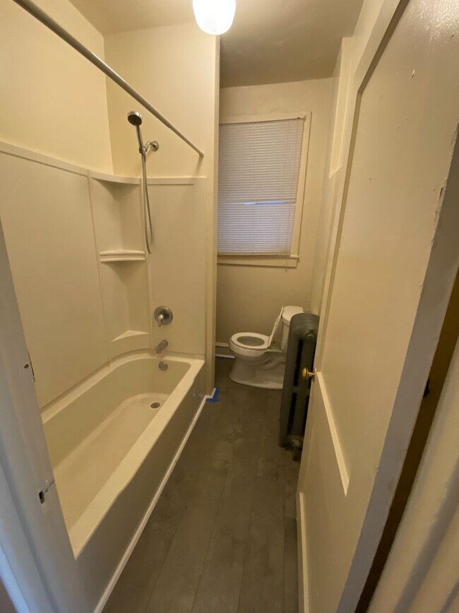 Building Photo - 809 N 4th St