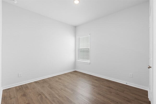 Building Photo - 8119 Danson Ln