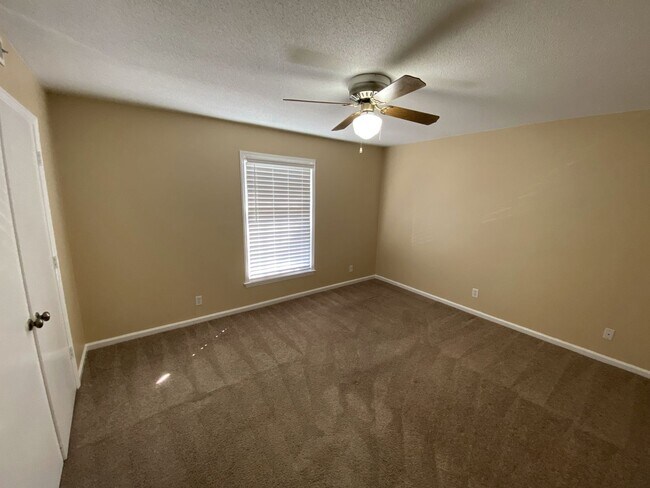 Building Photo - Exclusively Offered by Muse Realty, LLC
