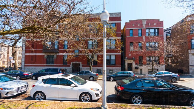 Primary Photo - 2919 N Mildred Ave