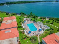 Building Photo - 6295 Bahia Del Mar Cir