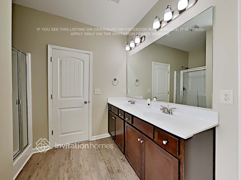 Building Photo - 856 Blind Brook Cir