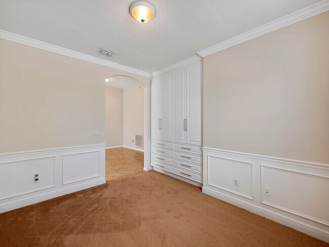 Building Photo - 9563 SW Flowermound Cir