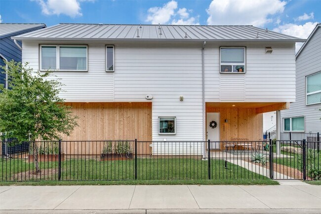 Building Photo - 1111 Barsotti Ct