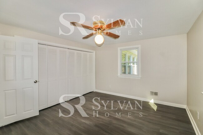 Building Photo - Charming 3BR 2BA Home