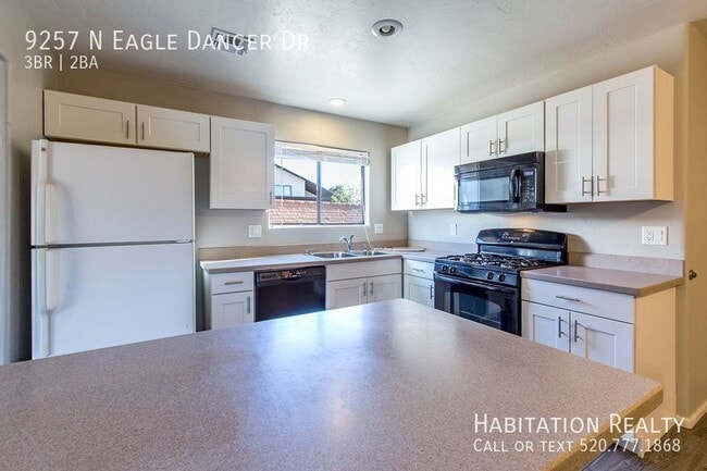 Building Photo - 9257 N Eagle Dancer Dr