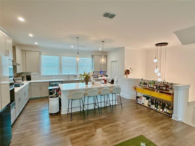 Building Photo - 3937 Acer Ct