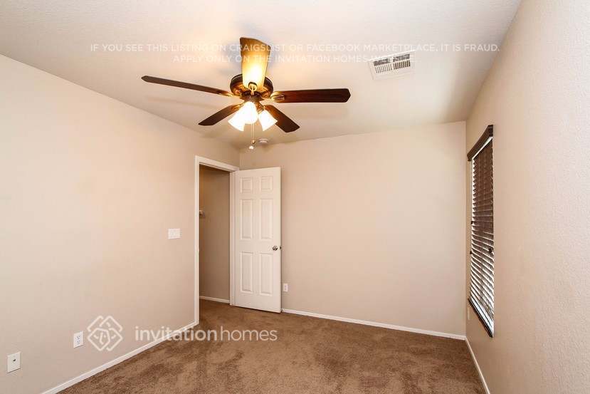 Building Photo - 7155 Almerta Ave