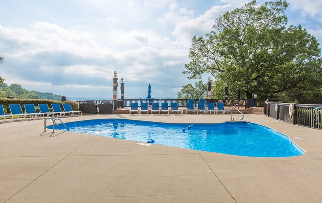 Building Photo - 1131 Stringers Ridge Rd