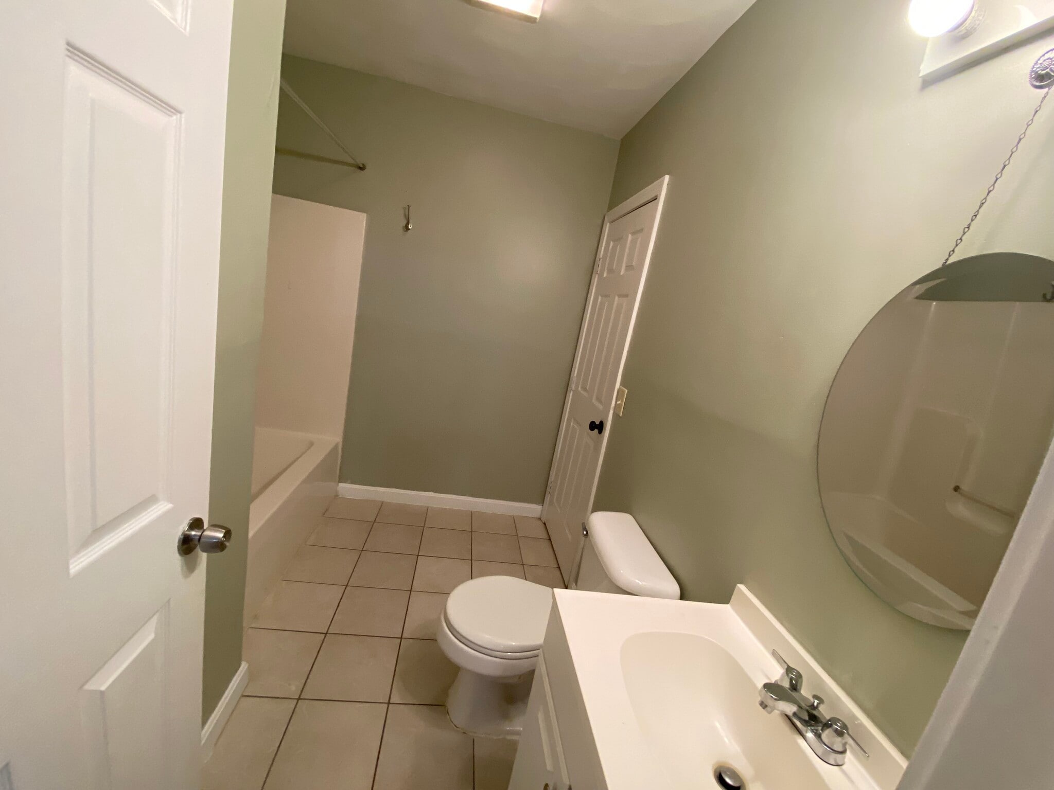 Building Photo - 11 Handy St