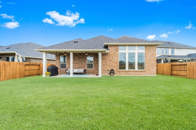 Building Photo - 15414 Greenford Glen Dr