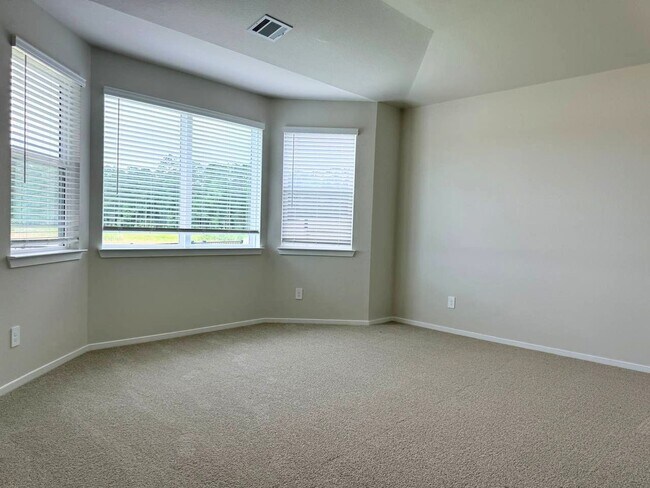 Building Photo - 16246 Parish Pointe Ct
