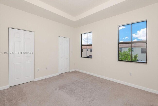 Building Photo - 3326 W 112th St