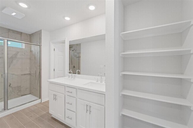 Building Photo - 4908 Plum Peach Bend