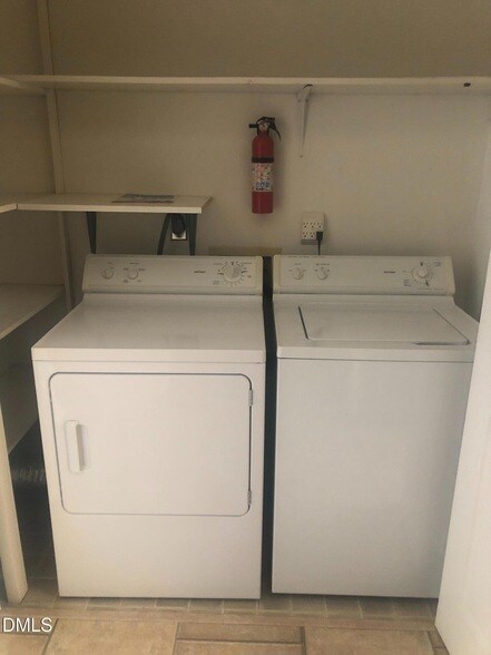 Building Photo - 103 Old Spring Hill Ln