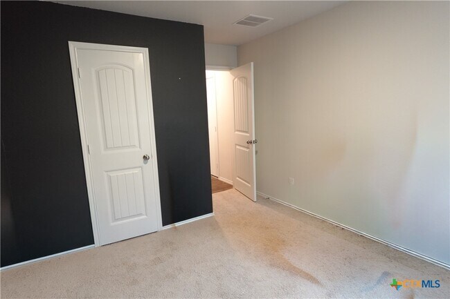 Building Photo - 348 Desert Willow