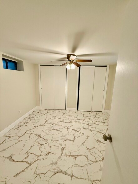 Building Photo - 160 Plantation Dr