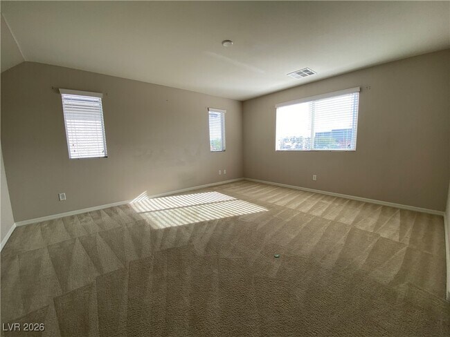 Building Photo - 8033 Ancient Oaks Ave