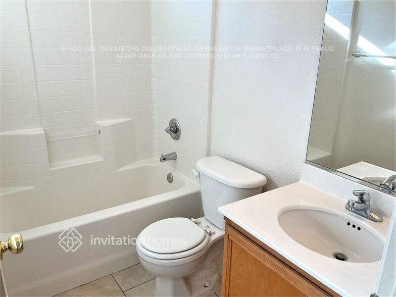 Building Photo - 9548 Glen Iris St